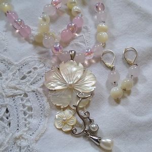 Handmade Gemstone Necklace Set Pearl Flower